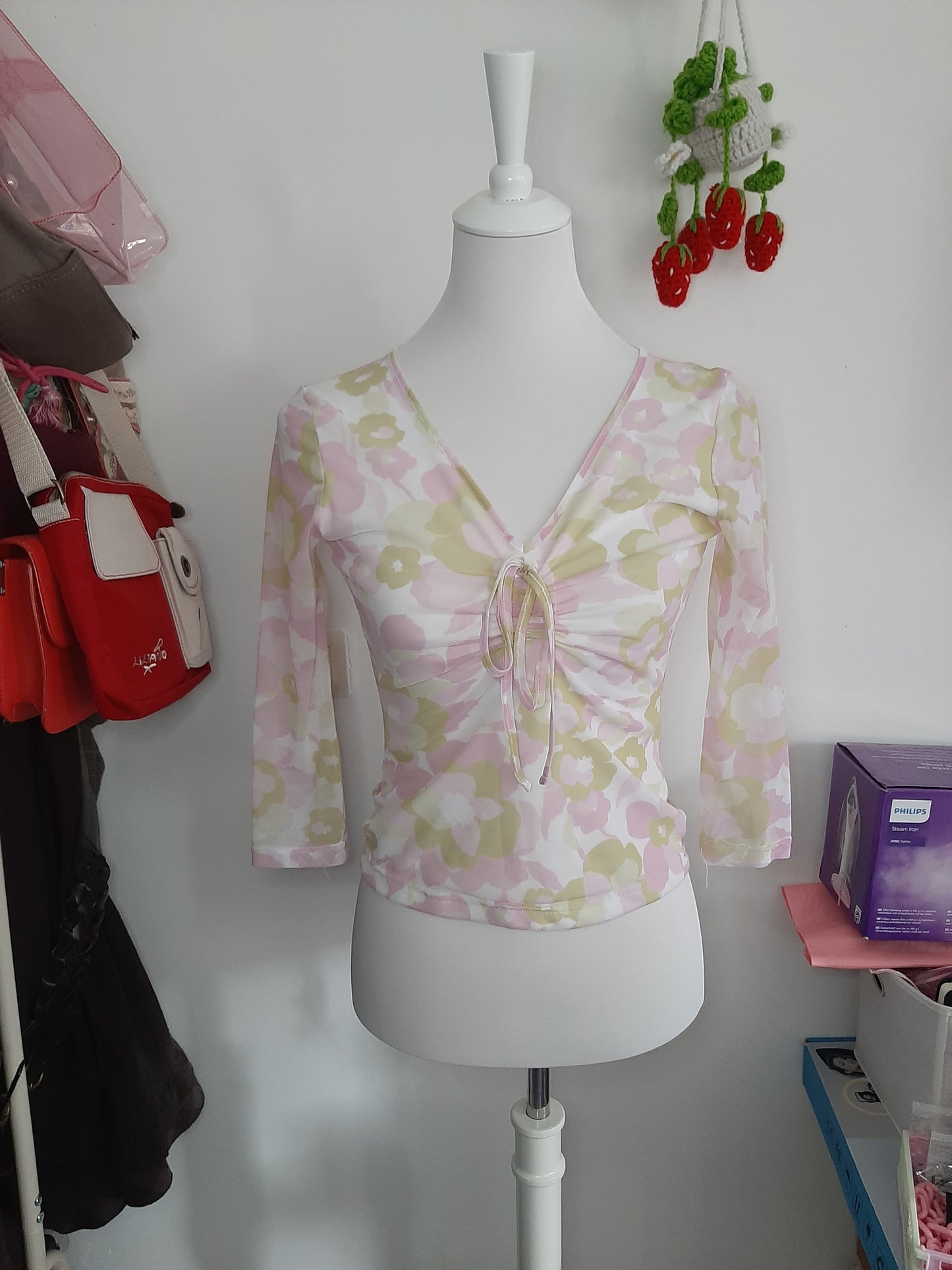 Top en mesh motif fleur vert et rose