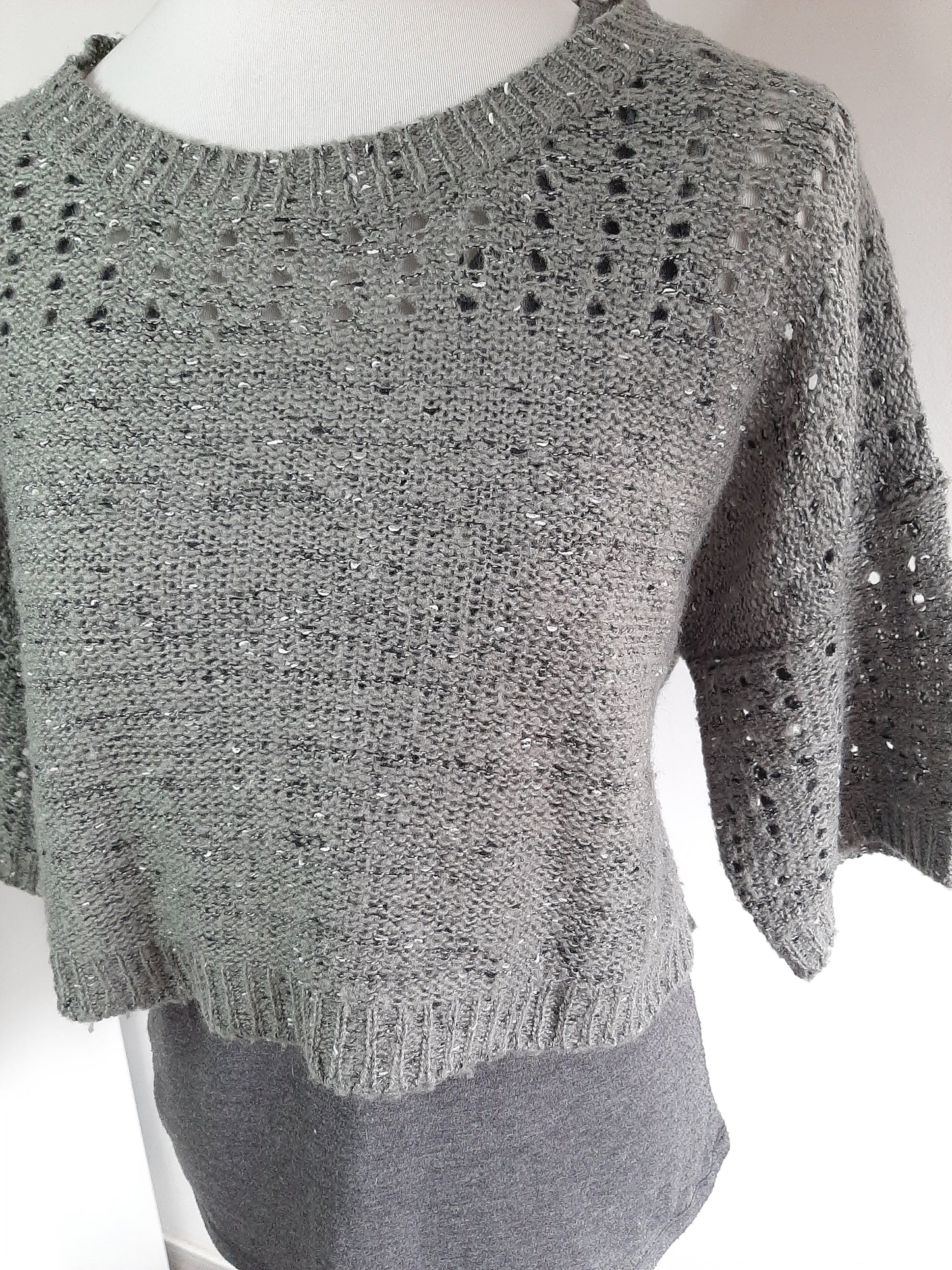 Débardeur + pull court gris