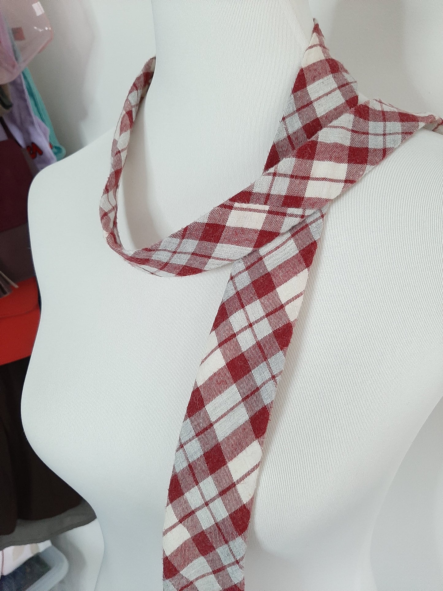 Cravate tartans rouge