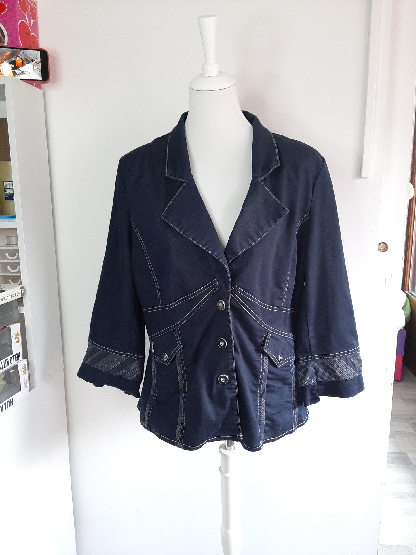 Veste bleu foncé style marin