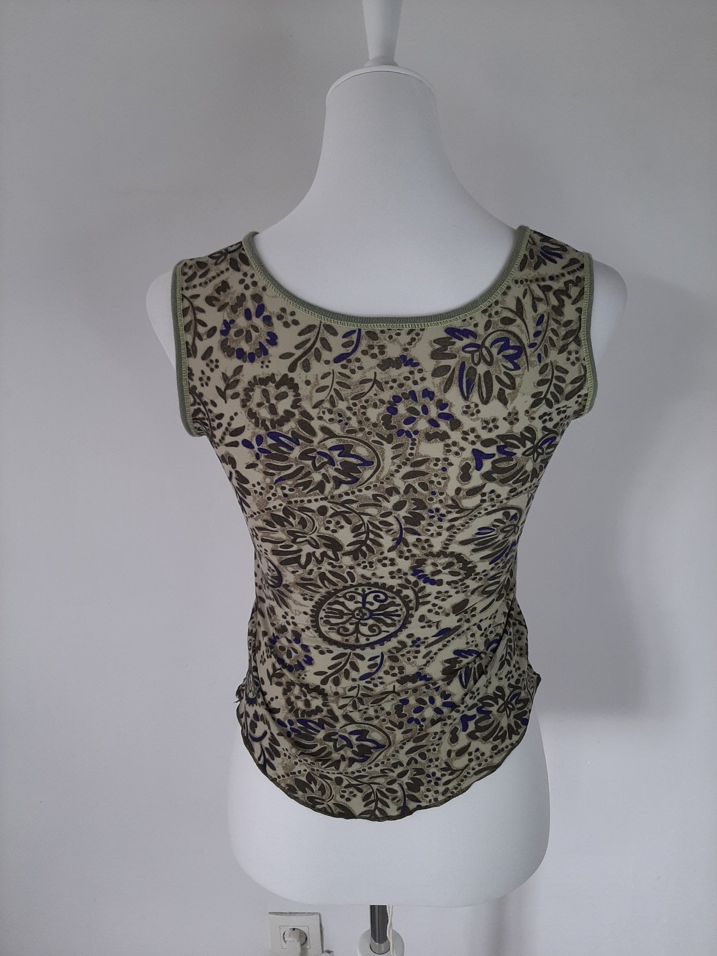 Top sans manche en mesh imprimé floral vert et violet