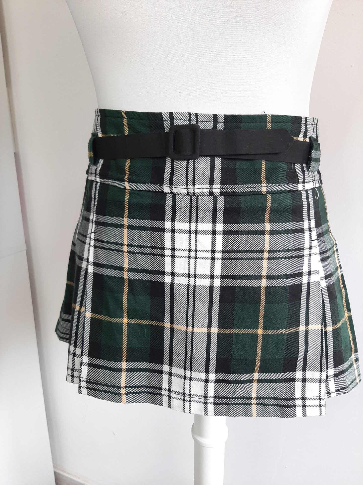 Jupe plissé tartans vert , noir et jaune