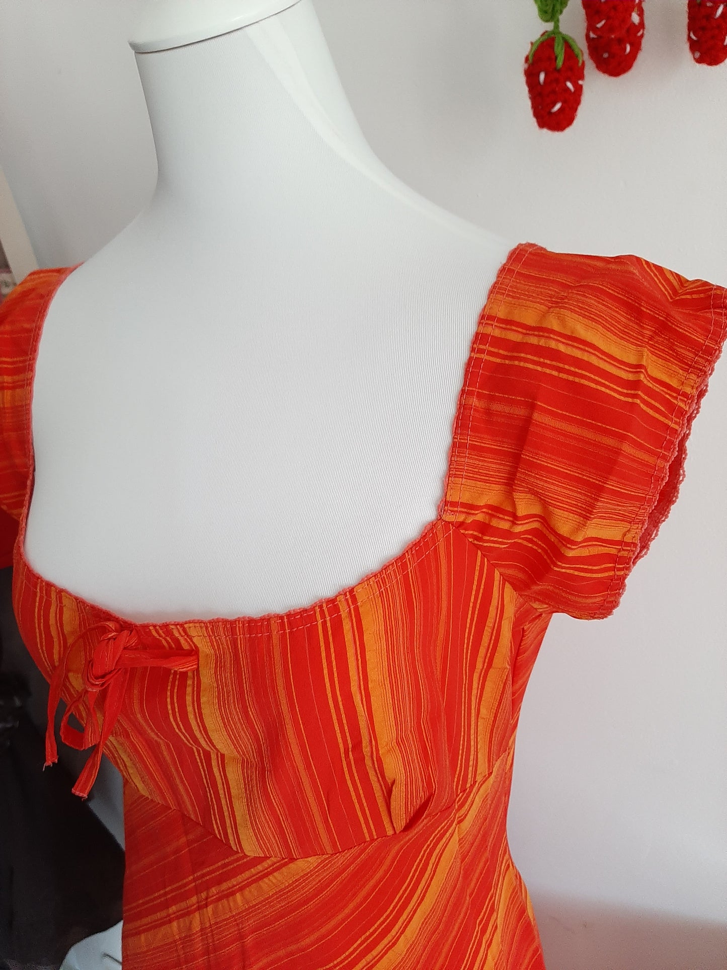 Robe à rayure orange